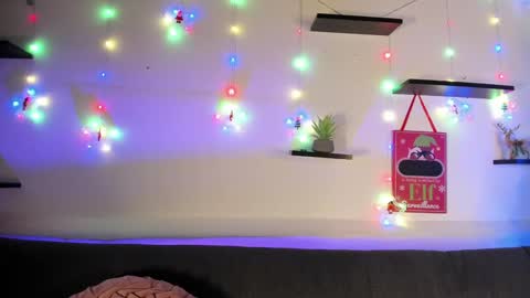 Snapshot of on_tefa chatting on December 10, 10:47 pm Violette online show from December 10, 10:47 pm
