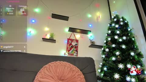 Snapshot of on_tefa chatting on December 14, 7:18 am Violette online show from December 14, 7:18 am