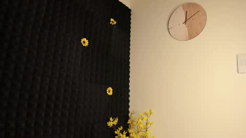 Snapshot of on_tefa chatting on February 9, 8:02 pm Violette online show from February 9, 8:02 pm