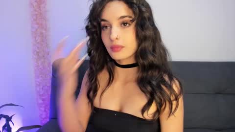 Snapshot of on_tefa chatting on March 1, 12:39 am Violette online show from March 1, 12:39 am