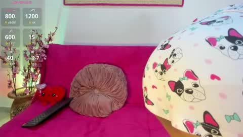 Violette online show from April 23, 3:19 am