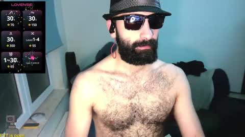 Snapshot of ona_nisme chatting on December 21, 6:30 am ona nisme online show from December 21, 6:30 am