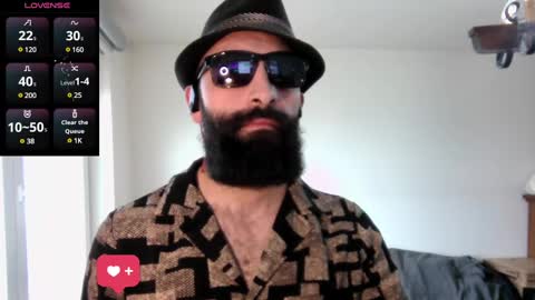 Snapshot of ona_nisme chatting on February 12, 10:35 am ona nisme online show from February 12, 10:35 am