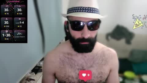 Snapshot of ona_nisme chatting on October 29, 7:04 pm ona nisme online show from October 29, 7:04 pm