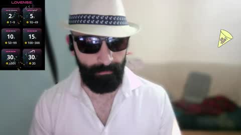 Snapshot of ona_nisme chatting on December 14, 5:40 pm ona nisme online show from December 14, 5:40 pm