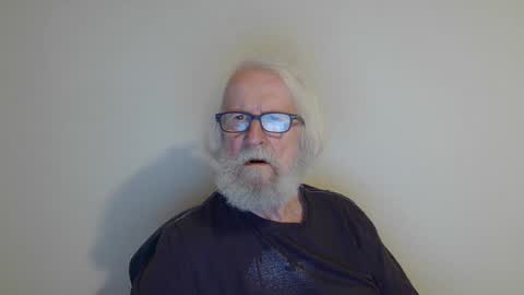 Somewhere over the rainbow online show from January 21, 9:04 pm