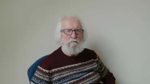 Somewhere over the rainbow online show from February 1, 1:09 pm