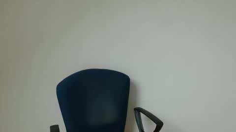 Somewhere over the rainbow online show from February 6, 1:54 pm