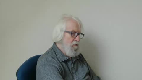 Somewhere over the rainbow online show from February 7, 8:22 am