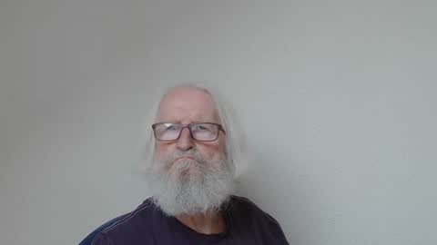 Somewhere over the rainbow online show from October 17, 2:19 pm