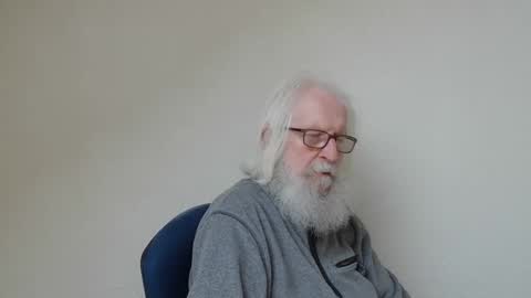 Somewhere over the rainbow online show from February 4, 2:23 pm