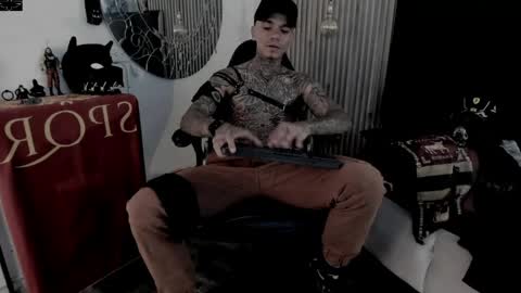 Snapshot of onceagain97_ chatting on April 23, 8:44 pm ... online show from April 23, 8:44 pm