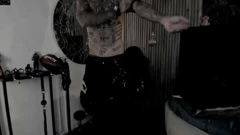 Snapshot of onceagain97_ chatting on May 2, 6:46 pm ... online show from May 2, 6:46 pm