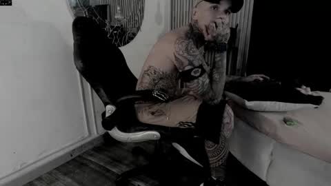 Snapshot of onceagain97_ chatting on May 26, 9:55 pm ... online show from May 26, 9:55 pm