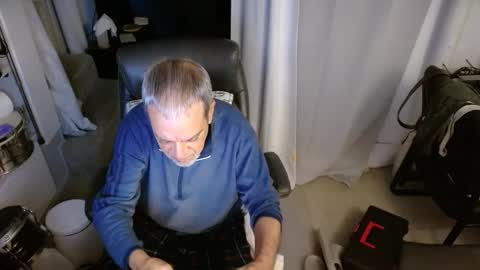 Snapshot of ondoko1234 chatting on October 6, 12:57 pm ondoko1234 online show from October 6, 12:57 pm