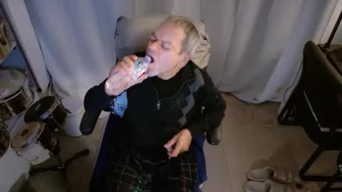 Snapshot of ondoko1234 chatting on November 4, 5:28 am ondoko1234 online show from November 4, 5:28 am