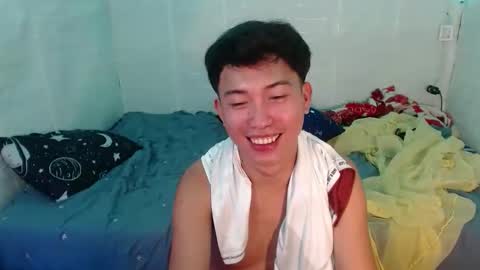 Snapshot of onebigloadxxx chatting on November 21, 2:16 pm Wyn Will serve you and be your slave online show from November 21, 2:16 pm