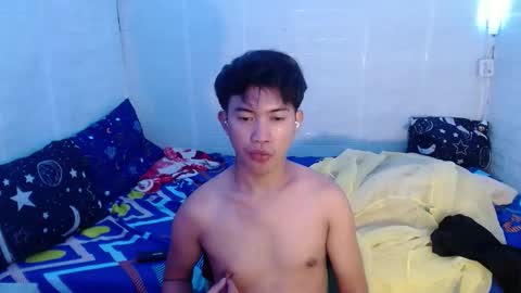 Snapshot of onebigloadxxx chatting on December 13, 7:40 pm Wyn Will serve you and be your slave online show from December 13, 7:40 pm