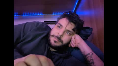 Snapshot of onecrew1 chatting on February 10, 5:52 pm onecrew1 online show from February 10, 5:52 pm