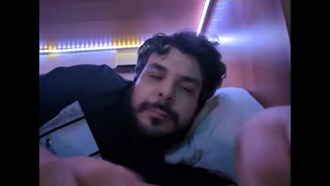 Snapshot of onecrew1 chatting on November 6, 11:48 pm onecrew1 online show from November 6, 11:48 pm