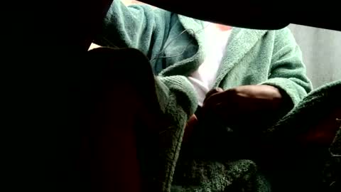 Snapshot of oneeyesnake1843142 chatting on October 18, 9:21 am oneeyesnake1843142 online show from October 18, 9:21 am