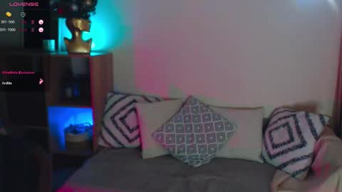 Snapshot of onehotbigass chatting on November 26, 10:11 pm ONLINE online show from November 26, 10:11 pm