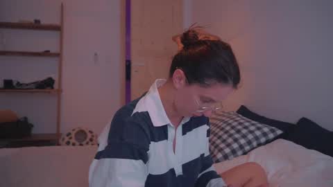 Ariel online show from February 27, 11:15 pm