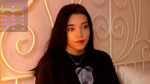 Snapshot of onemoreecall chatting on February 12, 1:37 pm Lexi online show from February 12, 1:37 pm