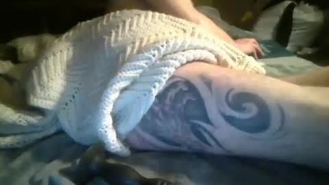 Oneofmany online show from December 19, 12:01 pm