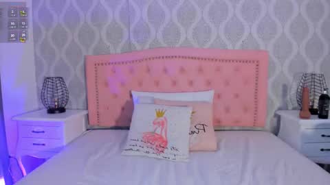 Snapshot of onlygia chatting on November 8, 8:51 pm Only online show from November 8, 8:51 pm