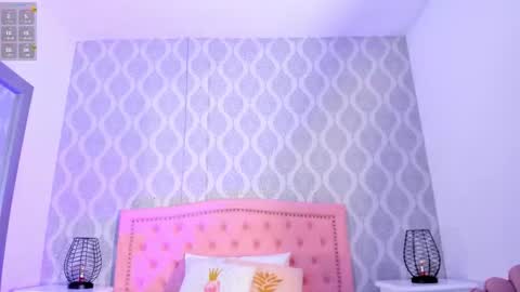 Snapshot of onlygia chatting on November 10, 8:19 pm Only online show from November 10, 8:19 pm