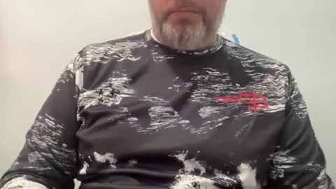 Snapshot of onthedlhere chatting on November 17, 3:18 pm onthedlhere online show from November 17, 3:18 pm