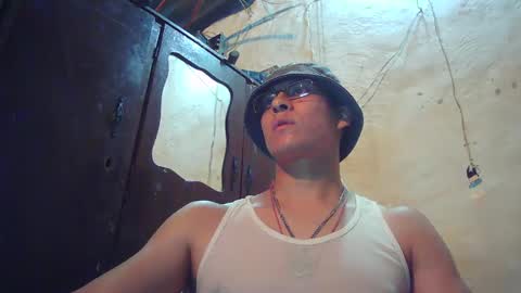 Snapshot of oomaurooo chatting on September 25, 2:26 am oomaurooo online show from September 25, 2:26 am