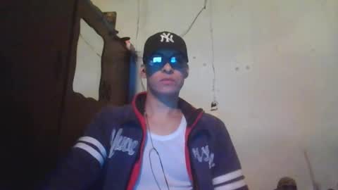 Snapshot of oomaurooo chatting on December 19, 7:15 am oomaurooo online show from December 19, 7:15 am