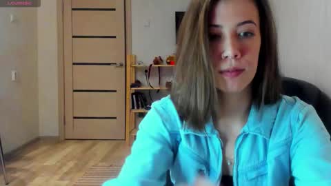 Britney online show from March 7, 1:19 pm