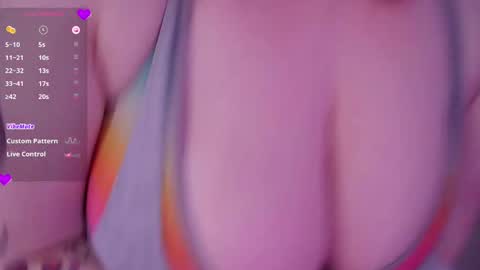 Snapshot of opalreigning chatting on December 15, 11:55 am Opal online show from December 15, 11:55 am