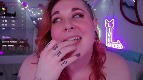 Snapshot of opalreigning chatting on March 10, 11:53 am Opal online show from March 10, 11:53 am