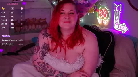 Snapshot of opalreigning chatting on September 26, 5:22 am Opal online show from September 26, 5:22 am