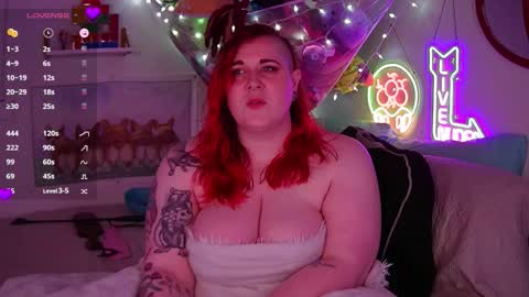 Snapshot of opalreigning chatting on November 2, 11:45 am Opal online show from November 2, 11:45 am