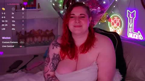 Snapshot of opalreigning chatting on November 20, 12:27 pm Opal online show from November 20, 12:27 pm