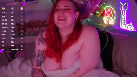 Snapshot of opalreigning chatting on February 8, 11:24 am Opal online show from February 8, 11:24 am