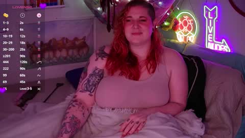 Snapshot of opalreigning chatting on February 25, 10:03 am Opal online show from February 25, 10:03 am