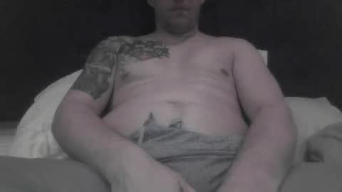 Snapshot of open_torequest chatting on January 1, 2:41 am open_torequest online show from January 1, 2:41 am