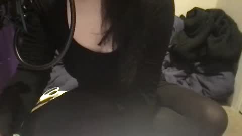 Daisy online show from January 13, 10:15 pm