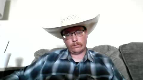 Snapshot of openmindedcowboy chatting on May 17, 11:23 pm kinkynerd online show from May 17, 11:23 pm