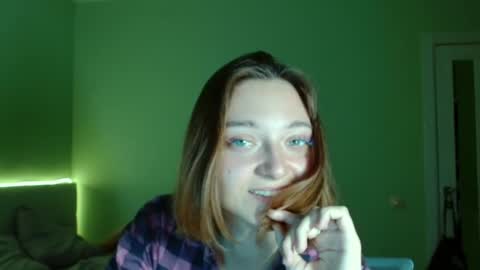 Melani  online show from November 24, 2:39 pm