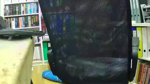 Snapshot of oren57 chatting on December 20, 4:14 pm oren online show from December 20, 4:14 pm