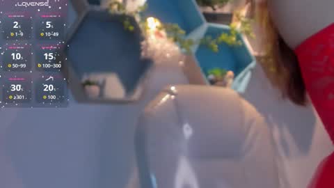 Snapshot of oriana_long chatting on November 29, 5:32 am O R I online show from November 29, 5:32 am