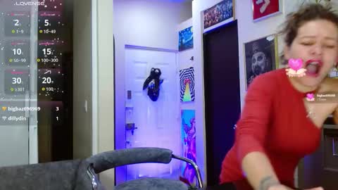 Snapshot of oriana_thomson2 chatting on January 12, 3:23 am Oriana online show from January 12, 3:23 am