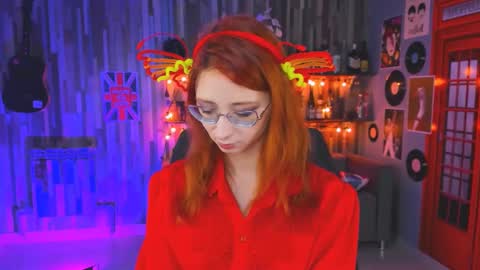Snapshot of orianna_blade chatting on December 4, 12:14 pm Orianna - Hi Im into geek culture cosplay crafting LARP games. Shall we play DnD online show from December 4, 12:14 pm
